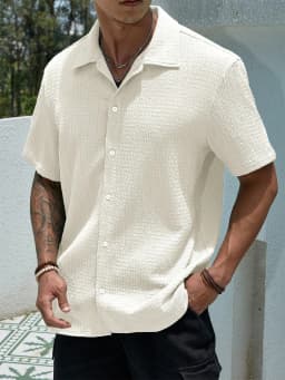 Men's Casual Shirts, Short-Sleeved Men's Shirts, Summer Clothes, Pleated Fabrics, Light and Breathable, Suitable for Queuing for
