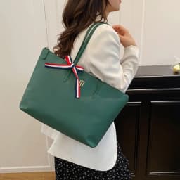 Fisherman Inspired Bag With Multiple Pockets And Durable Waxed Leather Material