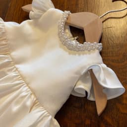 2026 New White Sparkly Pearls Kids Princess Gown For Piano Performance Elegant Simple Oneck Sleeveless Girls Dresses 80-160cm