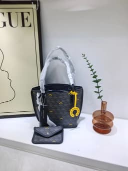 Vintage Leather Diaper Bag Unique Leisure Crossbody Elegant Solid Color Tote for Ladies Stylish Commuter Shoulder Bag