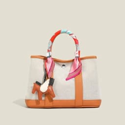 Classic Elegant Diaper Bag: Luxury Crossbody Messenger Bag For Women With Vintage Designer Style And Large Tote Capacity