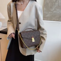 Trendy Simple Fashionable Diaper Bag Letter Logo Leather Crossbody Bag Large Capacity For Women Stylish Commuter