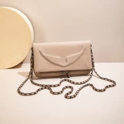 Elegant and trendy style shoulder bag, outdoor travel small square bag, luxury designer women's chain strap crossbody bag