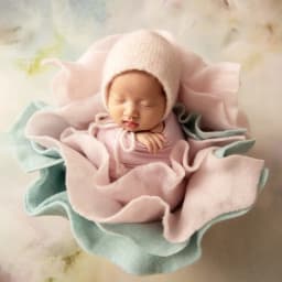 Newborn Photography Props Vintage Wooden Basin 35*35*13cm Heart Shape Box Full-moon Photo Posing Shooting Accessories Bed Basket