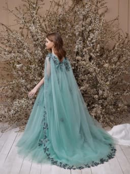 Green Exquisite 3D Floral Kids Princess Gown With Cape For Party Girls Elegant V-neck Dresses Stage Performance Wear 2-14Y