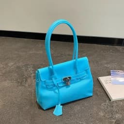 High-End Minimalist Leather Diaper Bag: Elegant Crossbody Handbag For Women With Designer Logo And Large Capacity Vintage Tote