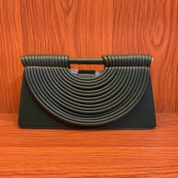 Fashionable Minimalist Luxury Diaper Bag Unique Designer For Women Large Capacity Vintage Leather Shoulder Bag Elegant Crossbody