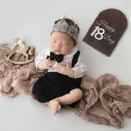 Newborn Boy Crown Outfit Baby Photography Props Set Studio Photo Shoot Props Newborn Baby Pictures Milestone Photography
