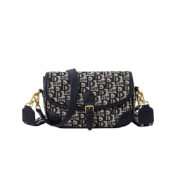 Modern elegant style chain shoulder bag, fashionable and portable small square bag, luxurious party women's crossbody bag