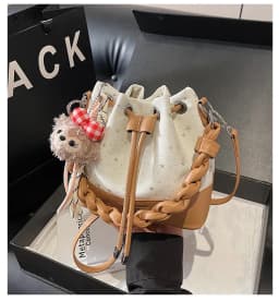 Star Print Drawstring Bucket Bag for Women, Braided Wide Shoulder Strap, Detachable Plush Doll Pendant, Mini Crossbody Bucket Purse, Multiple Colors Available
