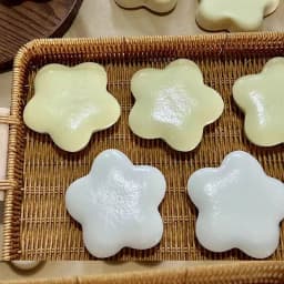 1PC *Kawaii Star Squeeze Toy Cute Flower Slow Rebound Wet Soft Suction Finger Pinch Decompression Squishy Toy Stress Release Toy