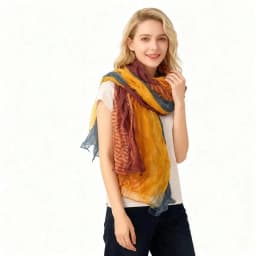This Is A Scarf With Natural Color Transitions And Artistic Flair. The Fabric Is Light And Soft With A Natural Wrinkled Texture That Not Only Adds To The Scarf's Three-Dimensionality But Also Enhances Its Casual And Elegant Charm