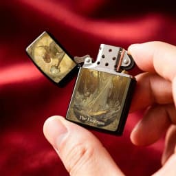 Retro Tarot The Empress Themed Flip-top Metal Windproof Kerosene Lighter Reusable Portable Pocket Lighter Exquisite Art Embossed Design CreativeGift Personalized Trendy Portable Ignition Device Humorous and Fun Lighter