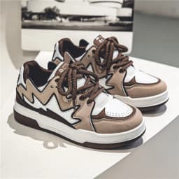 Fashionable and trendy women's shoes: white sneakers, low-top casual sports shoes