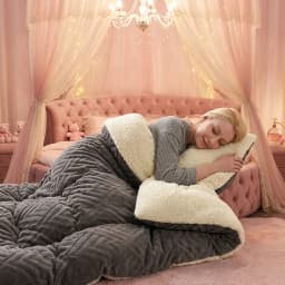 All-Season Warm Velvet Blanket Cut Pile Soft Comfort Geometric Stripe Design from Single to King.