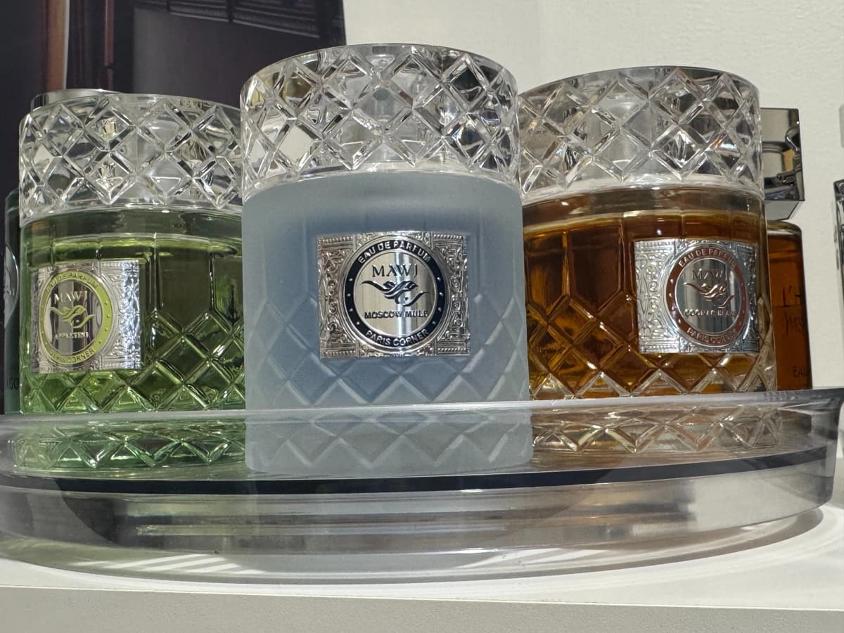 Mawj launched three new neutral perfume, 100ml energetic men's and women's perfume (spicy, bergamot, coffee, musk, lemon, moss) exude fresh and sexy smell, lasting exclusive holiday gifts