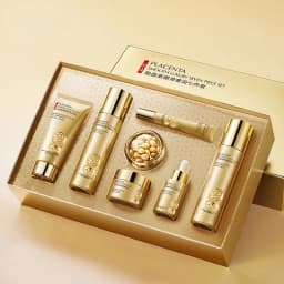 Placenta Skin Care Seven-Piece Set, Rich in Placenta Essence, Moisturizing Skin Care Products, Hydrating, Nourishing, and Refreshing, the Set Includes Facial Serum, Eye Cream, Face Cream, Facial Cleanser, Essence Cream, Suitable for All Skin Types, Leaving Skin Delicate and Smooth, Looking Younger It Is a Skincare Gift for My Wife and Mother.