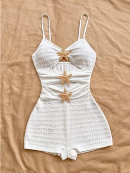 Solid color one-piece swimsuit, feminine, tight-fitting, hollowed-out, metallic five-pointed star.