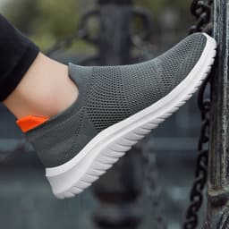 Unisex Men Women Casual Shoes Soft Sole Slip-On Men Sneakers Women Running Shoes Men Lightweight Loafers Walking Male Footwear