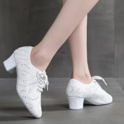 White Latin Dance Shoes Women Adult Indoor Soft Soles Professional Square Modern Dance Sneakers Women Jazz Dancing Shoes Black
