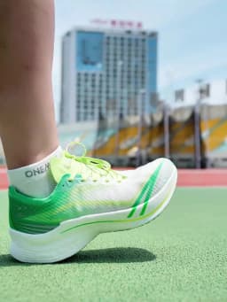 ONEMIX New Marathon Carbon Plate Running Racing Shoes Men Professional Stable Support Shock-relief Ultra-light Rebound Sneakers