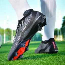 New Men's Soccer Shoes Professional Football Boots Non-Slip Cleats FG/TF Grass Outdoor Training Athletic Sneakers