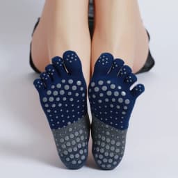 Women Breathable Yoga Socks Silicone Non Slip Five Finger Pilates Socks Cotton Backless Ladies Fitness Dance Ballet Sports Socks