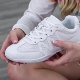 Girls White Cheerleading Shoes Lightweight Cheer Shoes Breathable Dance Aerobics Sports Sneakers 2105