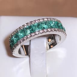 Retro Shape Rings for Women Green Zircon Sliver Color Jewelry Ring Classic Wedding Engagement Full Drill Jewelry Love Ring