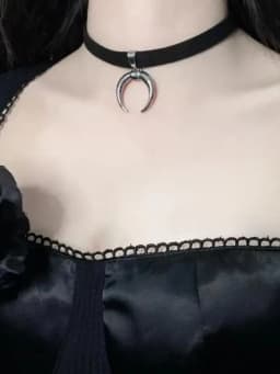 Gothic Lolita Girls Velvet Moon Choker Necklace for Women Vintage Sexy Necklaces with Pendants JK Uniform Punk Goth Neck Jewelry