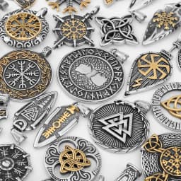 Nordic Rune Totem Amulet Rotatable Tree of Life Viking Pendant Stainless Steel Punk Necklace Men's Charm Necklace Jewelry Gifts