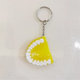 Fashion Creative Tooth Key Chain Resin Molar Upper Jaw Model Shape Denture Keychains Pendant Keyring Jewelry Gift 2023 New