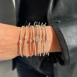 Single 5A Heart Shaped Cubic Zirconia CZ Bangle Bracelet For Women Wholesale Simple Classic Jewelry