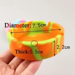 Silicone World Portable Silicone Round Ashtray Durable Soft Eco-friendly Ashtray High Temperature ResistanceAnti-fall Anti-slip