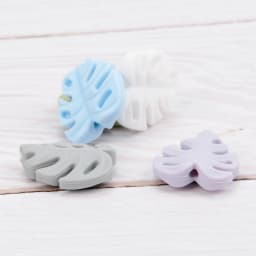 LOFCA 30pcs Monstera Deliciosa leaves Silicone Beads BPA Free Keychain Silicone Beads DIY Keychain Bead Jewelry Accessories