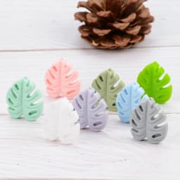 LOFCA 30pcs Monstera Deliciosa leaves Silicone Beads BPA Free Keychain Silicone Beads DIY Keychain Bead Jewelry Accessories