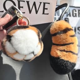 Cute Tiger Paw Key Chain Real Rex Rabbit Fur Keychain Cute Pompom Tiger Tail Keyring Bag Charm Trinkets Pendant Jewelry