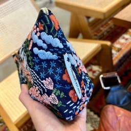 Floral Embroidered Makeup Bag Vacation Fabric Small Handbag Girls Travel Business Trip Portable Zipper Storage Bag