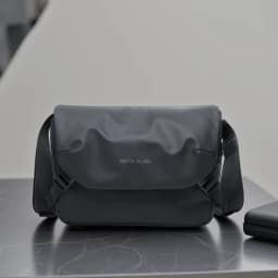 Waterproof Crossbody Bag Men Large Capacity 15 inch Laptop Fashion Shoulder Bag Solid Black Light Portable Anti-theft Zipper Bag