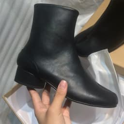 2026 Luxury Brand Design Leather Tabi Boots Fashion Round Chunky High Heel Ankle Boots For Women Autumn Winter Split Toe Shoes