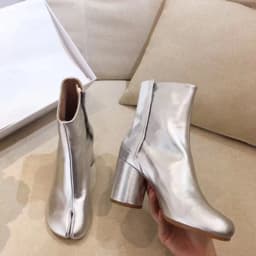2026 Luxury Brand Design Leather Tabi Boots Fashion Round Chunky High Heel Ankle Boots For Women Autumn Winter Split Toe Shoes