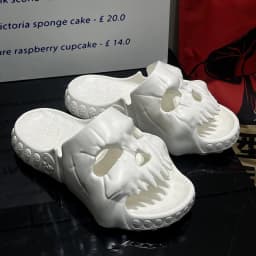 High Quality EVA Skull Design Slippers Summer Outdoor Novelty Slide Thick Sole Platform Beach Non Slip Men Women Cloud Sandal
