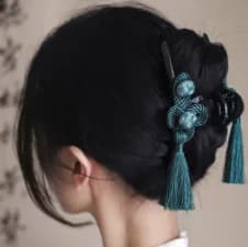 New Chinese Style Ancient Style Hand Woven Tassel Acrylic Clip Elegant Dignified Cheongsam Hanfu Braided Updo Hair Accessories