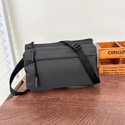 Fashion Leisure Nylon Shoulder Bag Solid Color Waterproof Cross-body Unisex Messenger Bag for Men And Women