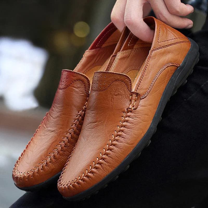 New Autumn Men Leather Shoes Fashion Leather High Quality Footwear British Style Male Casual Flat Comfortable Light Sneakers