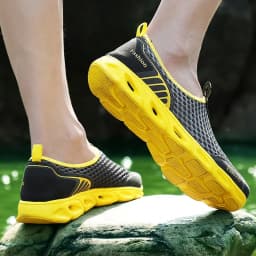 Men Sandals Quick-Drying Hiking Wading Shoes Outdoor Non-Slip Sneakers Breathable Men Aqua Shoes Summer Water Shoes Couple Flats