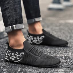 2024 Breathable Men Vulcanized Shoes New Lightweight Couple Flats Soft Mesh Men's Casual Shoes Outdoor Driving Footwear 36-47
