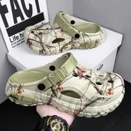 2026 Summer Men's Sandals New Home Garden Shoes Comfortable and Light Men's Slippers Non-Slip Soft Bottom Beach Sandals 47 48
