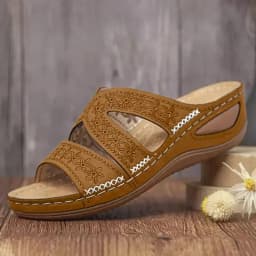 Summer 2026 Women's Sandals with Exposed Toes, Retro Anti Slip Leather Casual Women's Fashionable Versatile Sandals