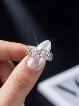 Luxury 1CT Certified Moissanite Diamond Leaf Round Ring for Women's Daily Anniversary 925 Sterling Silver Fine Jewelry